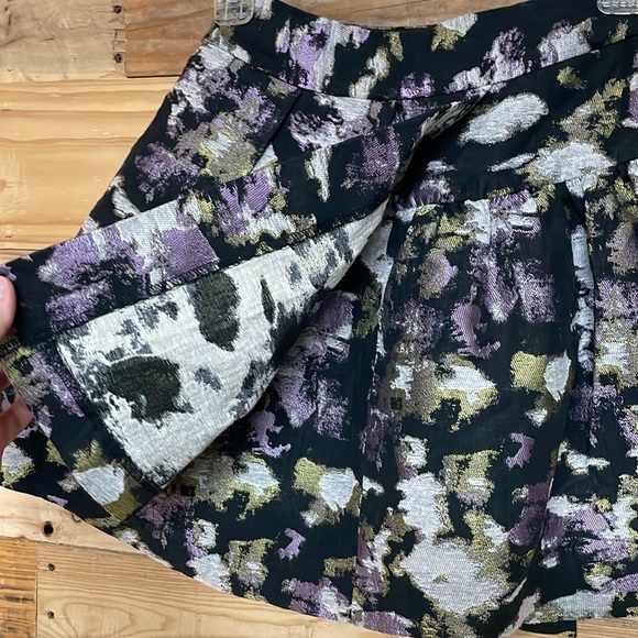 Banana Republic size 00 Petite Black with Multi-color Pattern Mini Skater Skirt - Picture 4 of 7